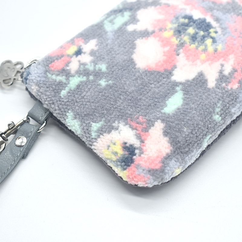 116-74002 ローズソフィア ストラップポーチ