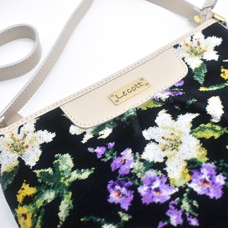 Gabsカラフル花柄 ショルダーバッグ 希少 DOLCE&GABBANA ドルガバ 花柄 ロゴ ショルダーバッグ (Dolce